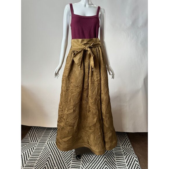 Vintage USA Gold Full-Length Skirt size 8 With Bow Waist & Textured Pattern Poly - Picture 5 of 16